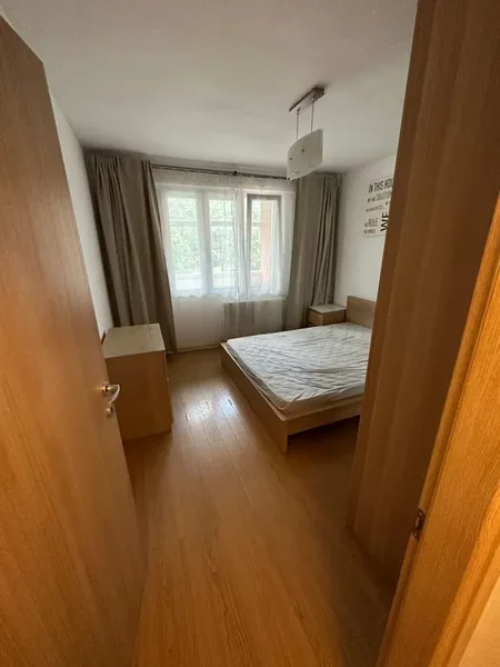 Colentina, Fundeni, vizavi de parcul Motodrom, 5min spital Fundeni